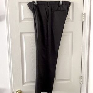 Van Heusen Dress Pants 36x30 Black